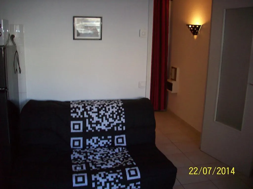 Fushia Apartment Cannes France