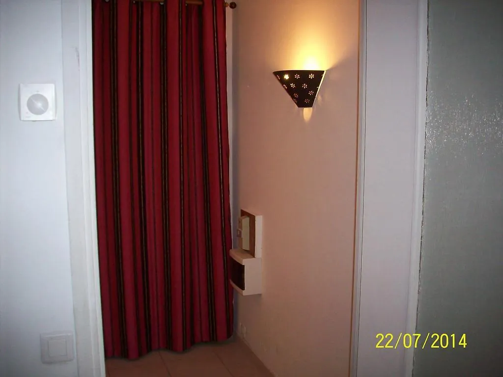 Fushia Apartment Cannes